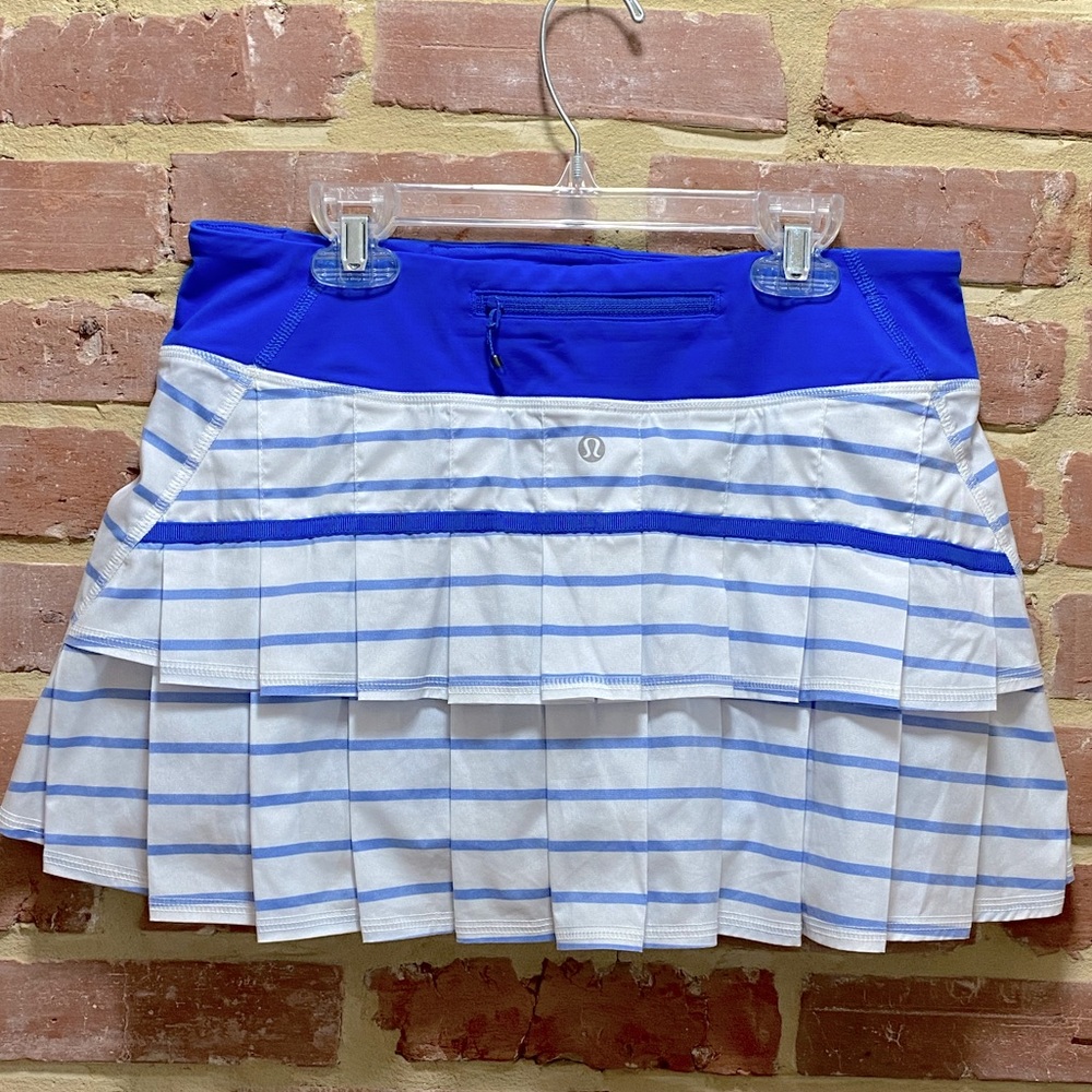 LULULEMON SKIRT WITH SHORTS